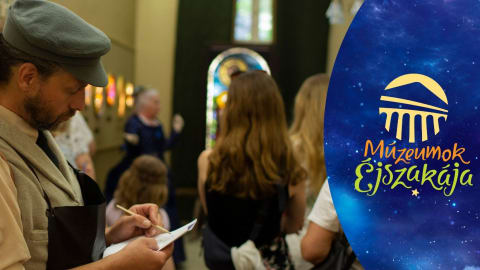 Üvegben tükröződő város: élő történelem program